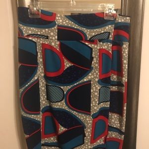 LulaRoe Medium Cassie skirt